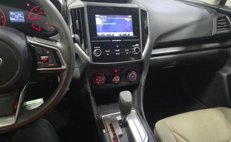 Used 2018 Subaru Impreza 2.0i Premium image 11