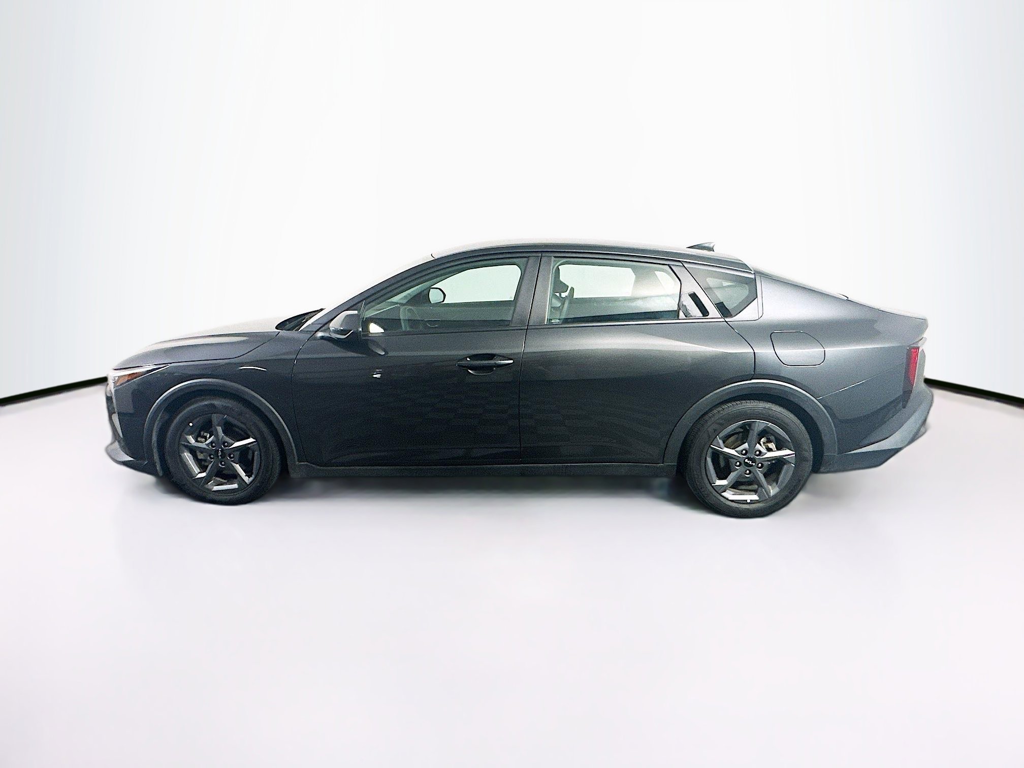 Used 2025 Kia K4 LXS image 4