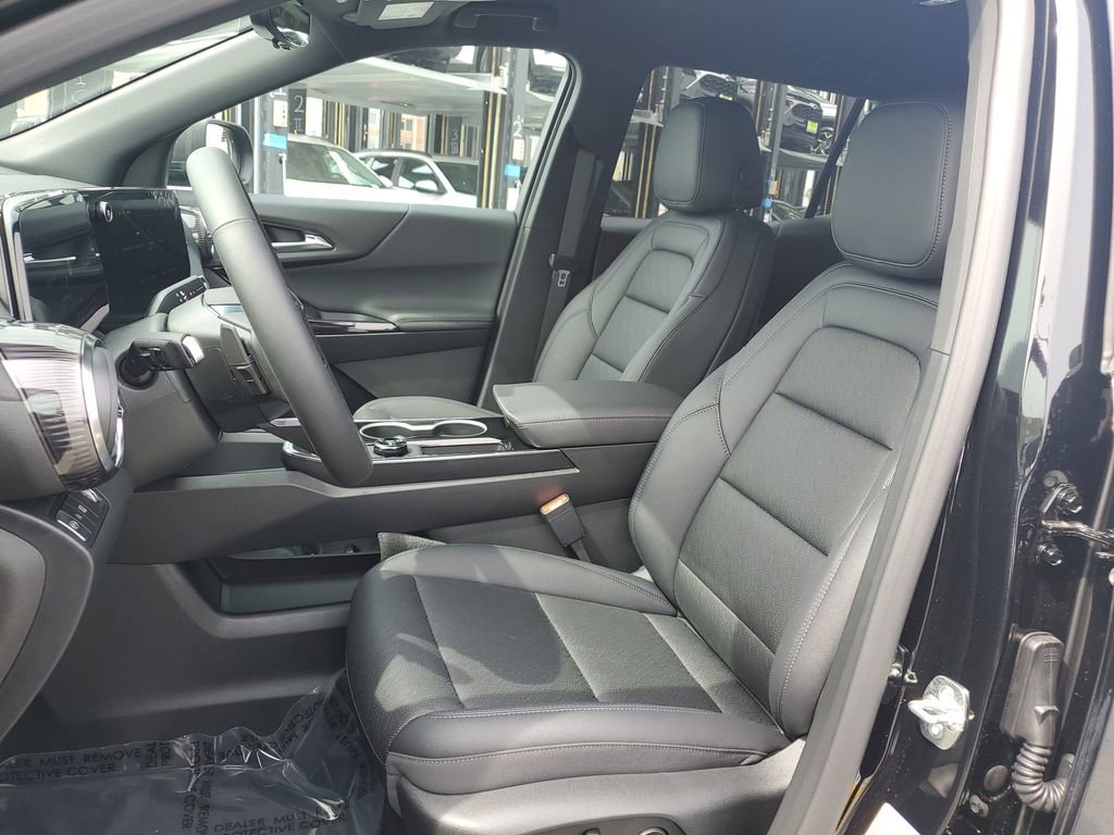 New 2026 Chevrolet Equinox LT w/ Convenience Package II image 6