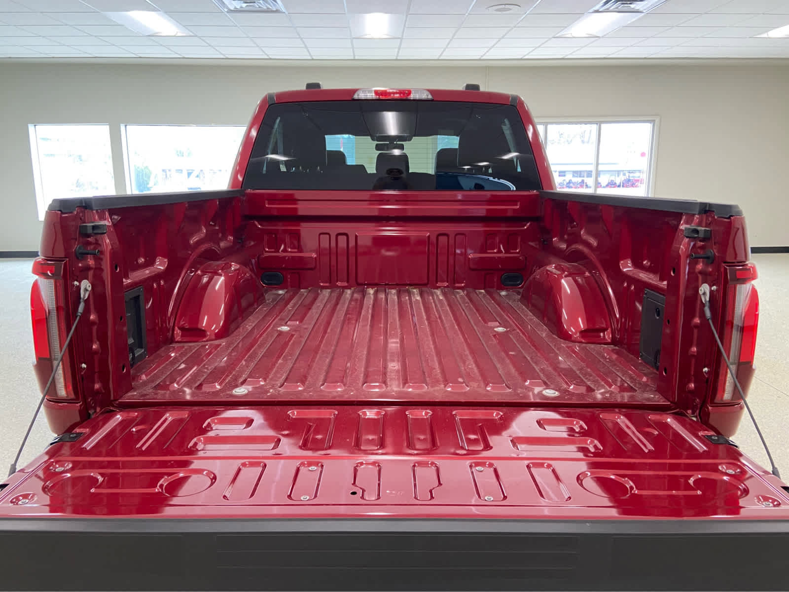 Used 2026 Ford F150 Lariat RWD image 9