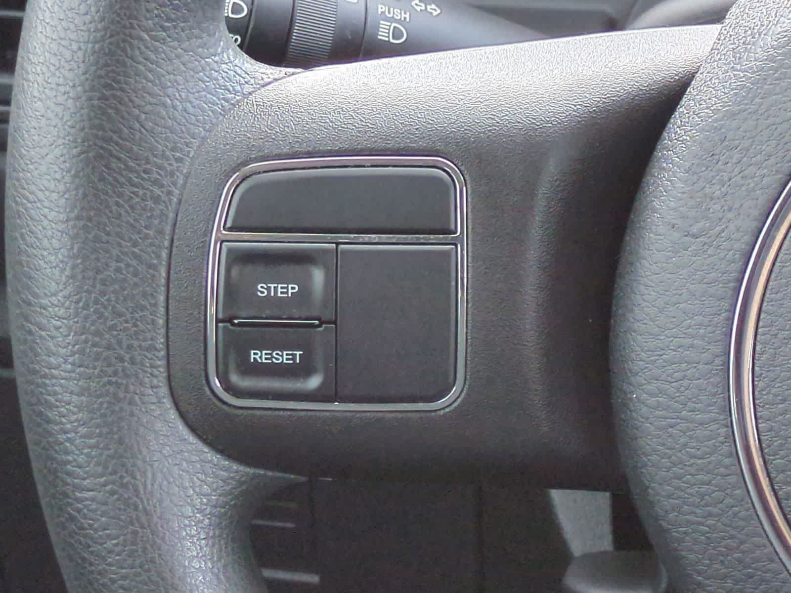 Used 2012 Jeep Liberty Sport AWD/4WD image 23
