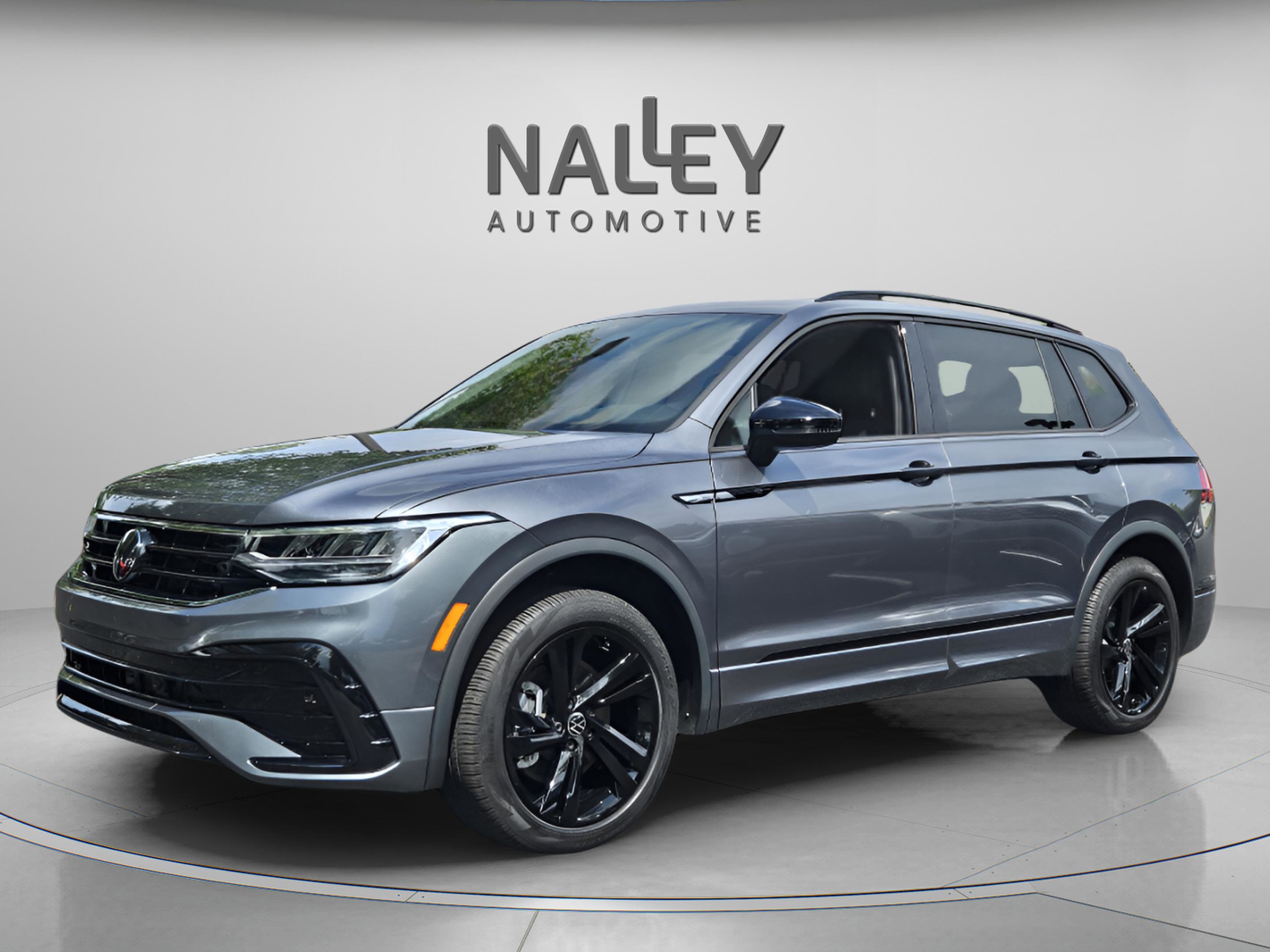 Certified 2024 Volkswagen Tiguan SE R-Line