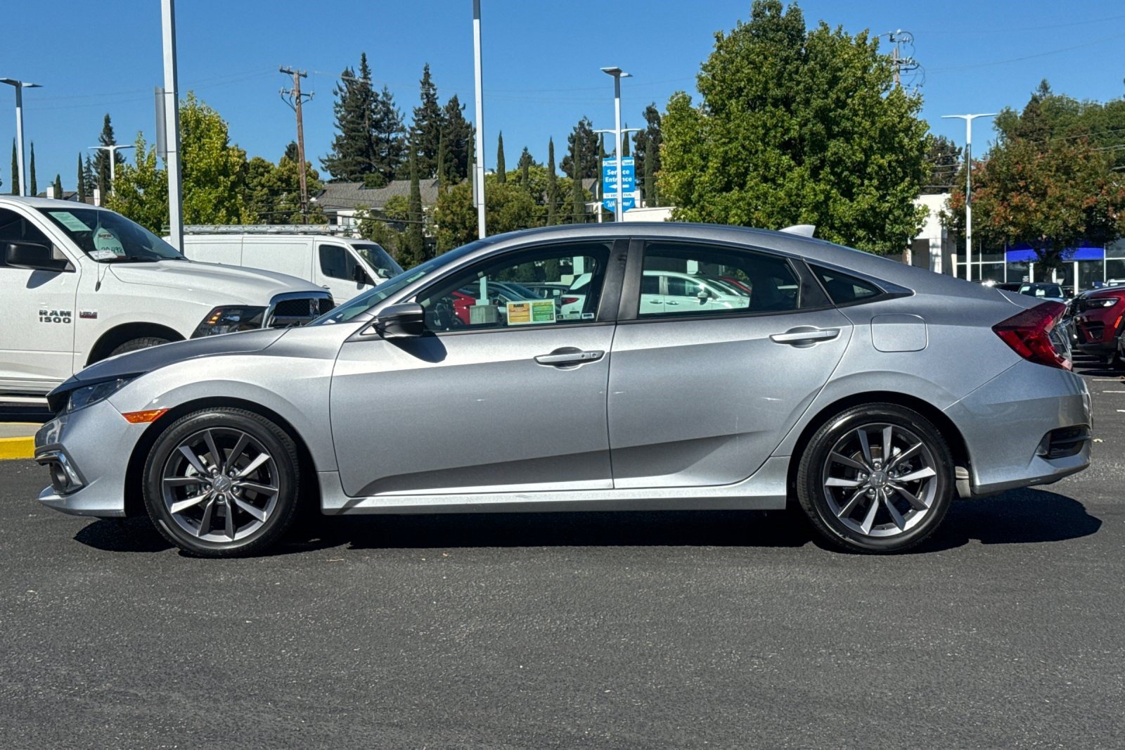 Used 2021 Honda Civic EX image 2