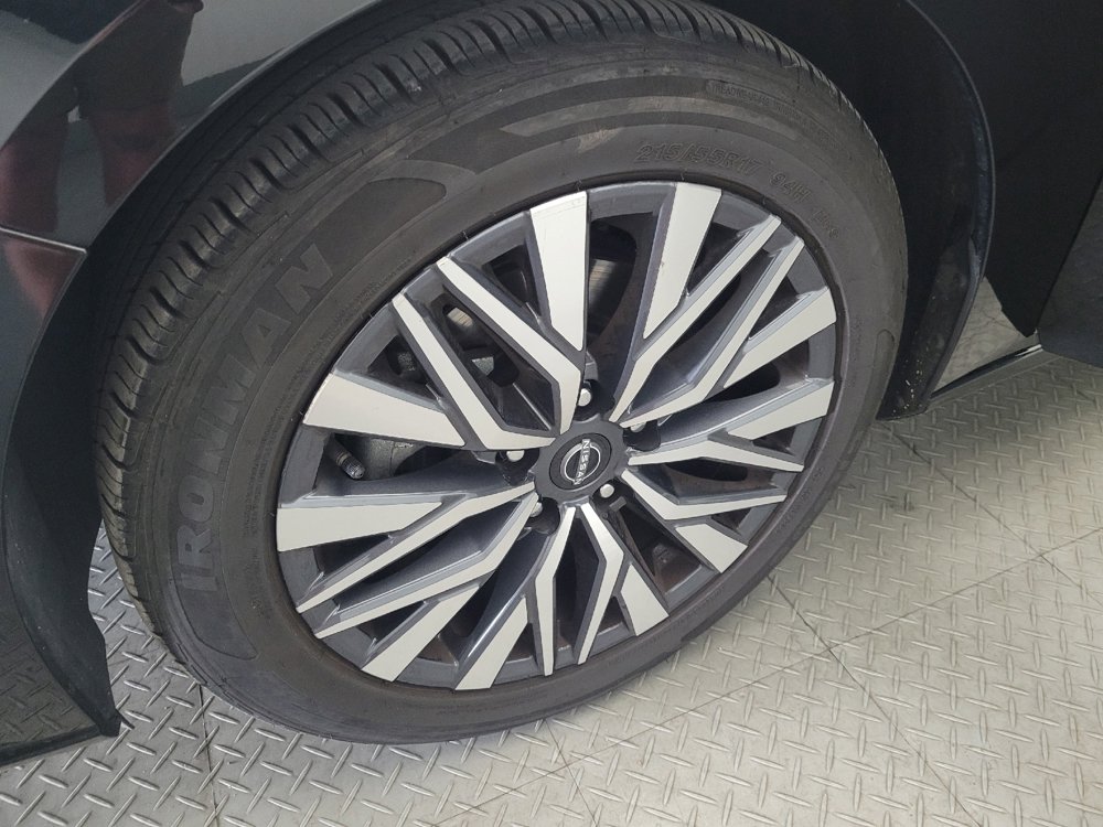 Used 2024 Nissan Altima 2.5 SV image 31