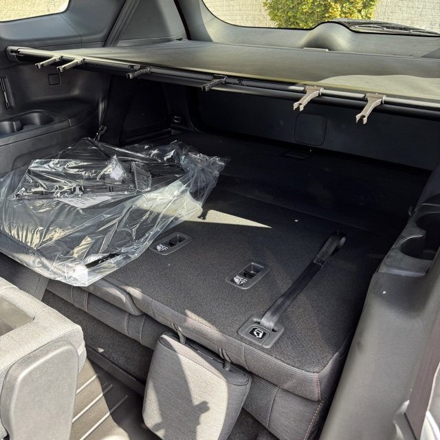 New 2025 Honda Pilot Sport image 12