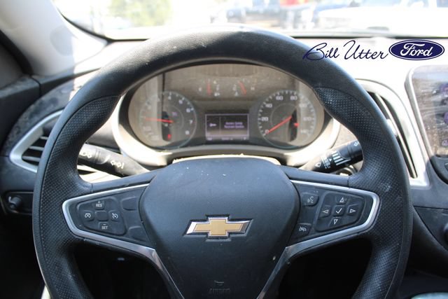 Used 2022 Chevrolet Malibu LT FWD image 10