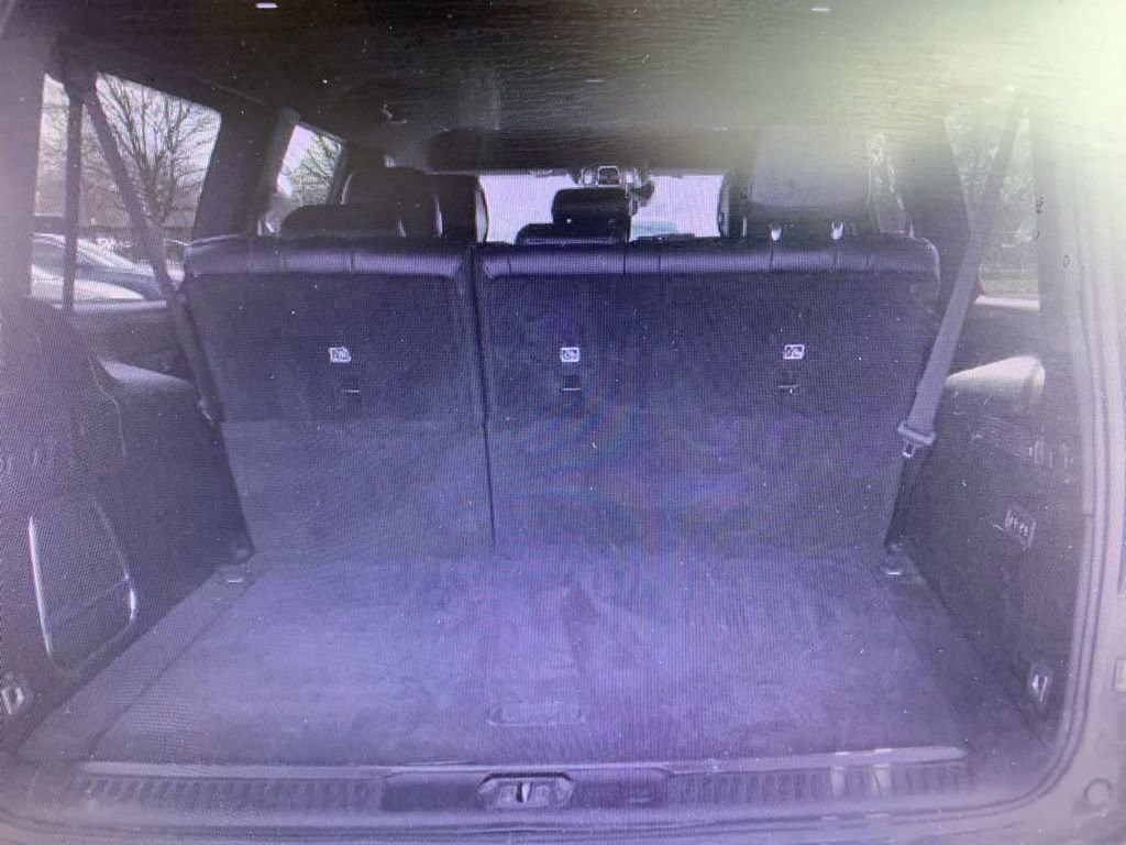 Used 2024 Jeep Wagoneer L Series II w/ Flexible Seating Group image 13