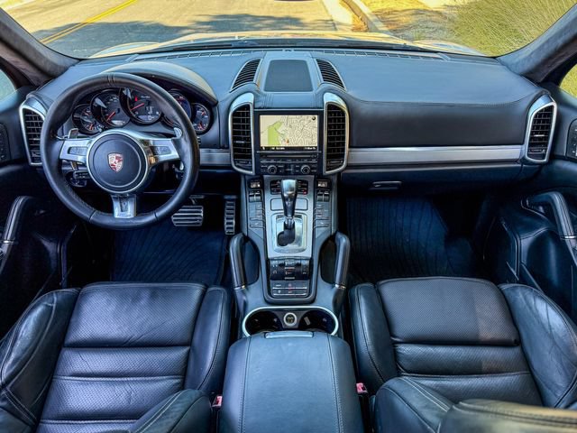 Used 2011 Porsche Cayenne Turbo AWD/4WD image 28