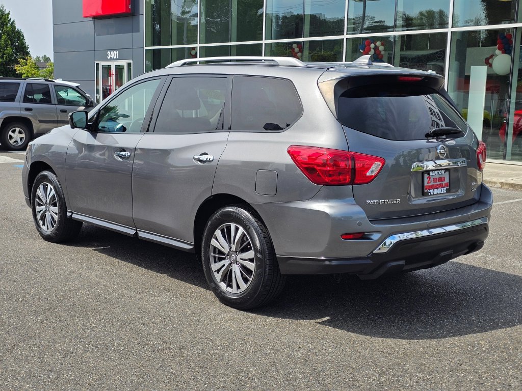 Used 2020 Nissan Pathfinder SL AWD/4WD image 7