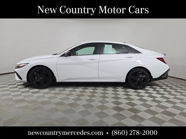 Used 2026 Hyundai Elantra SEL Sport Premium FWD image 4
