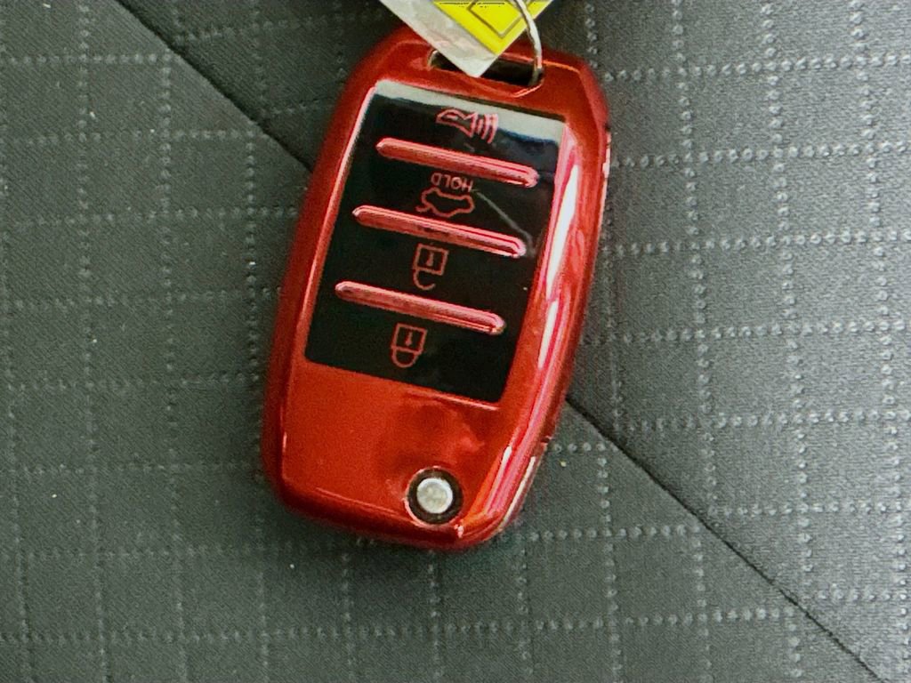 Used 2017 Kia Sorento LX w/ LX Convenience Package image 34