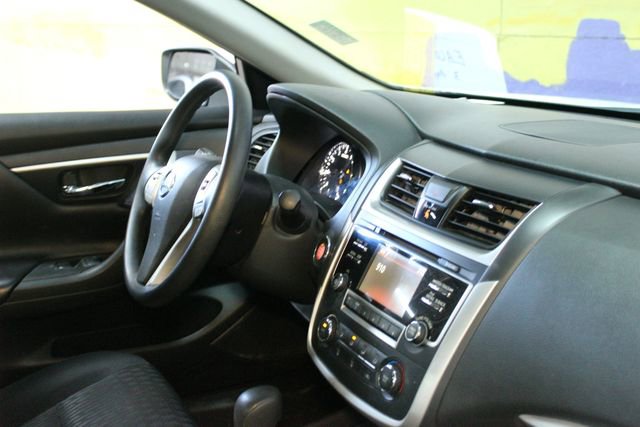 Used 2018 Nissan Altima 2.5 S image 10