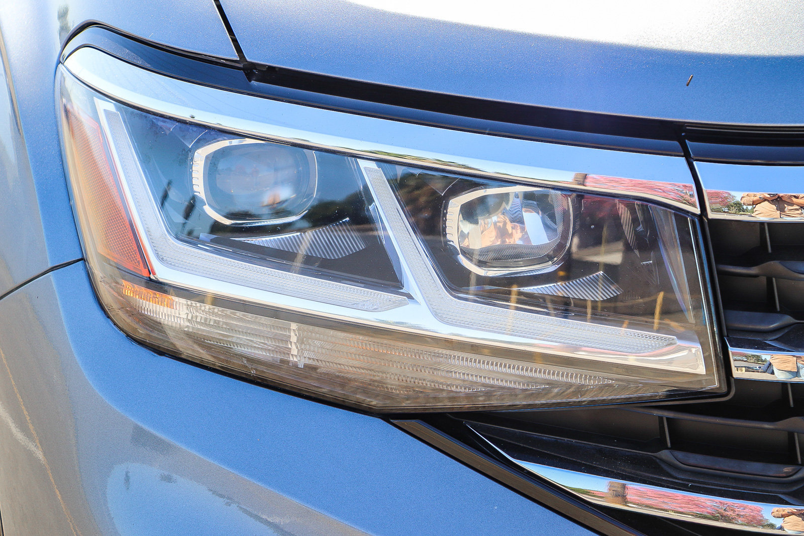 Used 2023 Volkswagen Atlas SE w/ Panoramic Sunroof Package FWD image 4