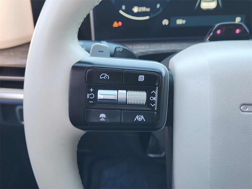 Used 2024 Hyundai Santa Fe Limited image 30