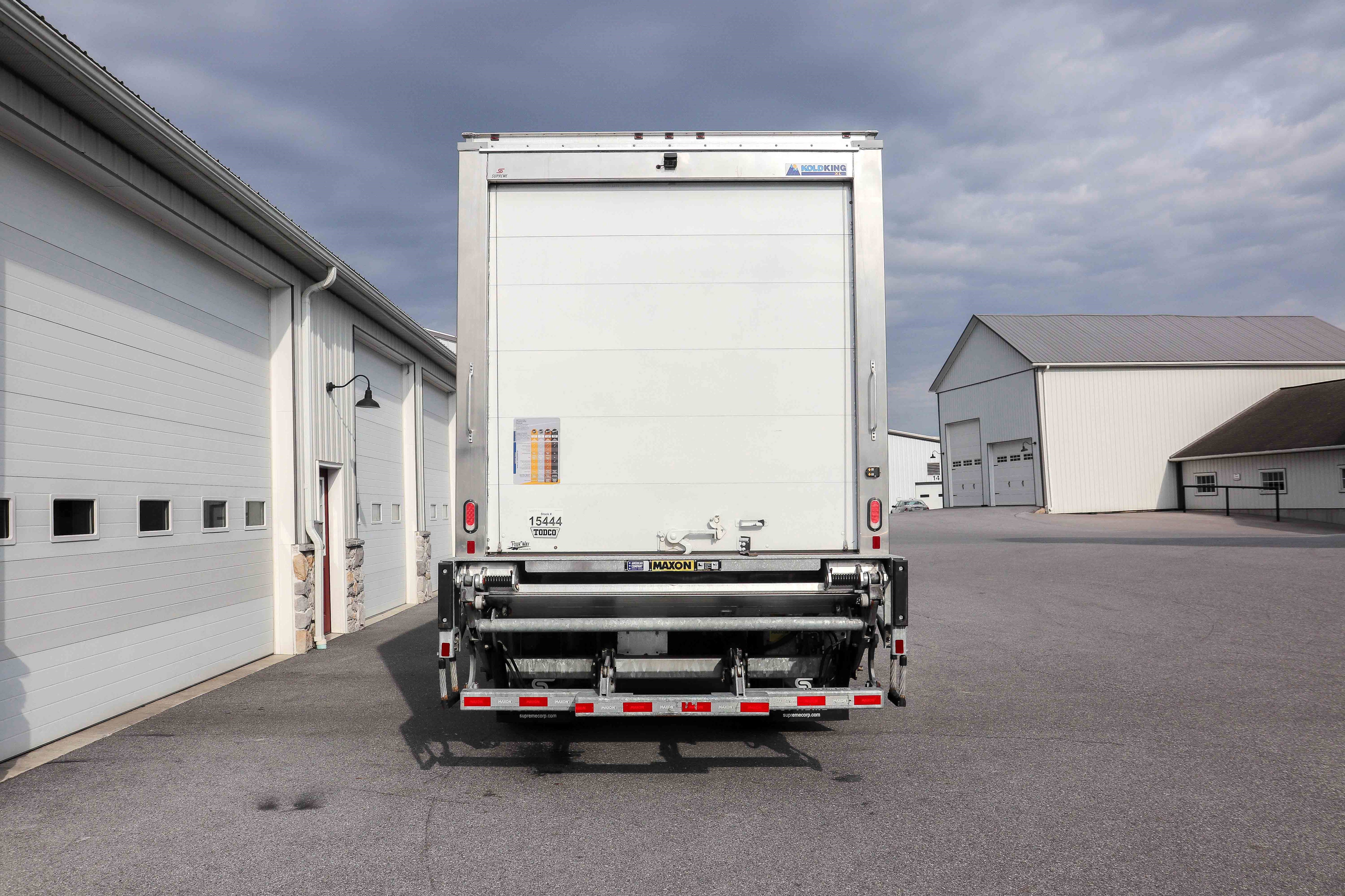 Used 2022 Ford F650 2WD Regular Cab Super Duty image 4