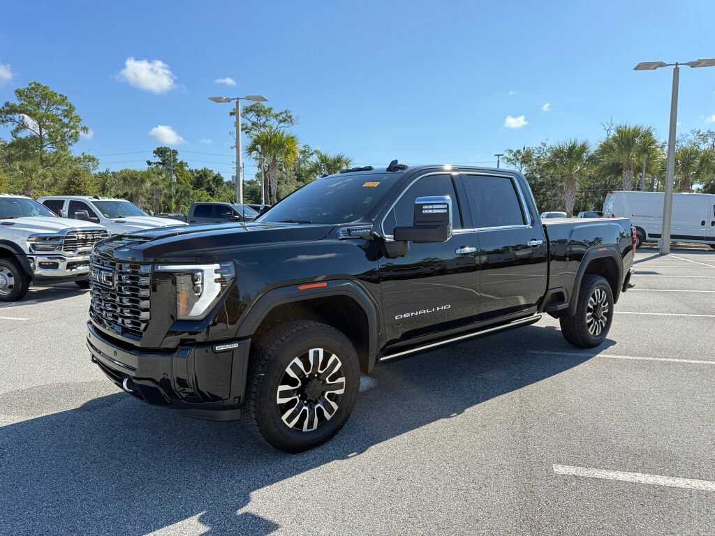 Used 2026 GMC Sierra 2500 Denali Ultimate AWD/4WD image 8