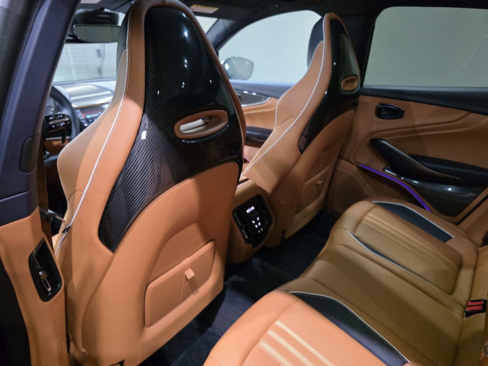 New 2026 Aston Martin DBX 707 AWD/4WD image 20