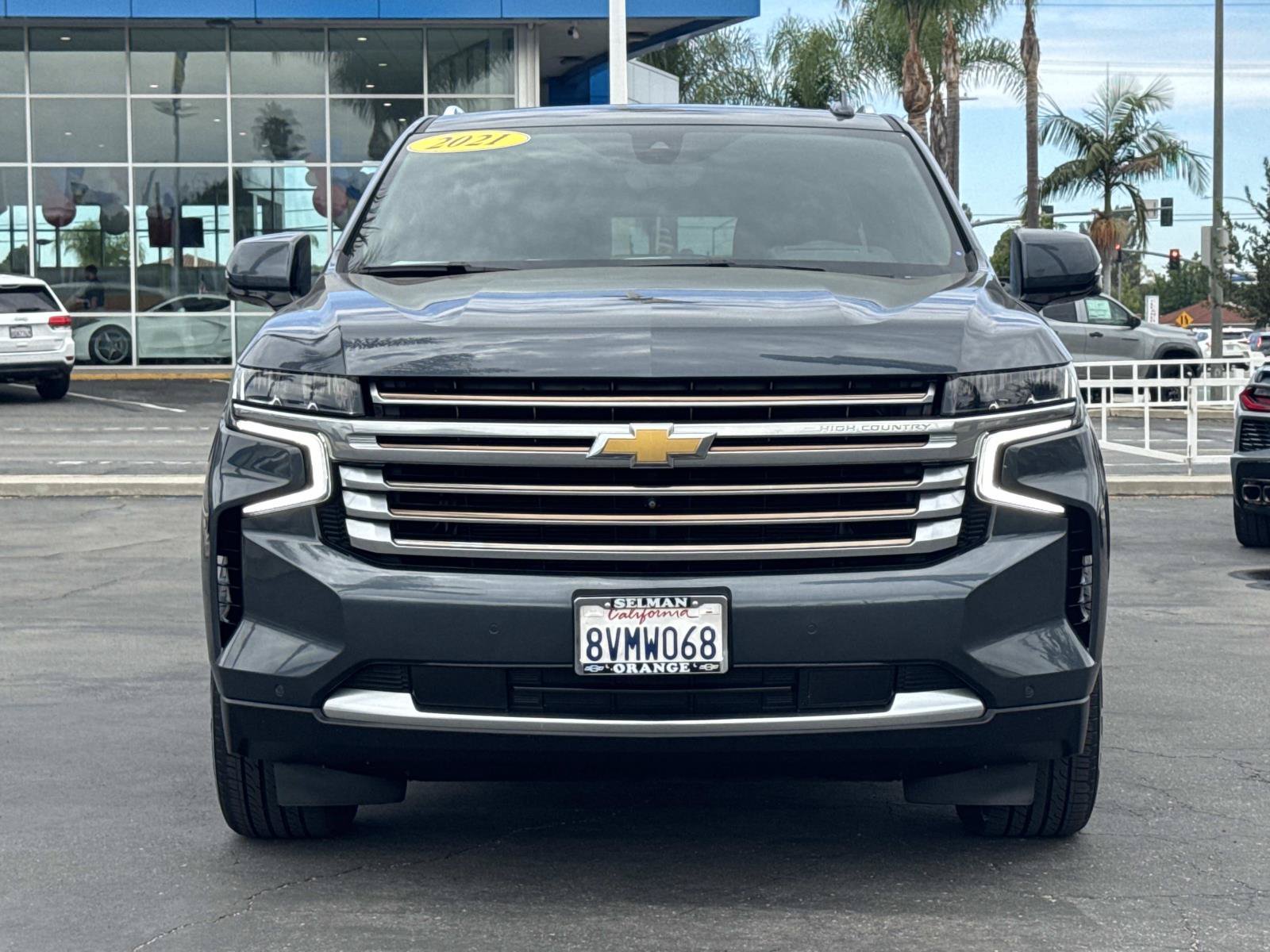 Used 2021 Chevrolet Suburban High Country RWD image 2