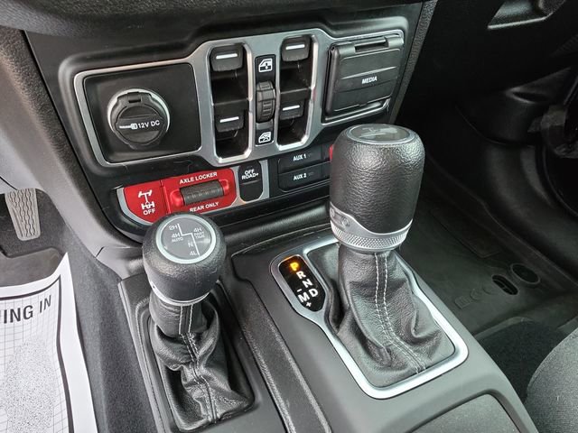 Used 2024 Jeep Wrangler Unlimited AWD/4WD image 20