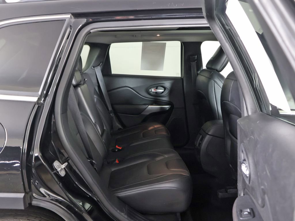 Used 2022 Jeep Cherokee Limited image 34