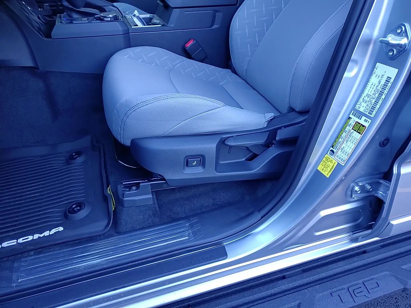 New 2025 Toyota Tacoma SR5 AWD/4WD image 12
