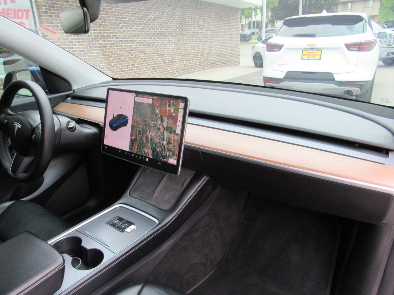 Used 2021 Tesla Model Y Performance AWD/4WD image 27