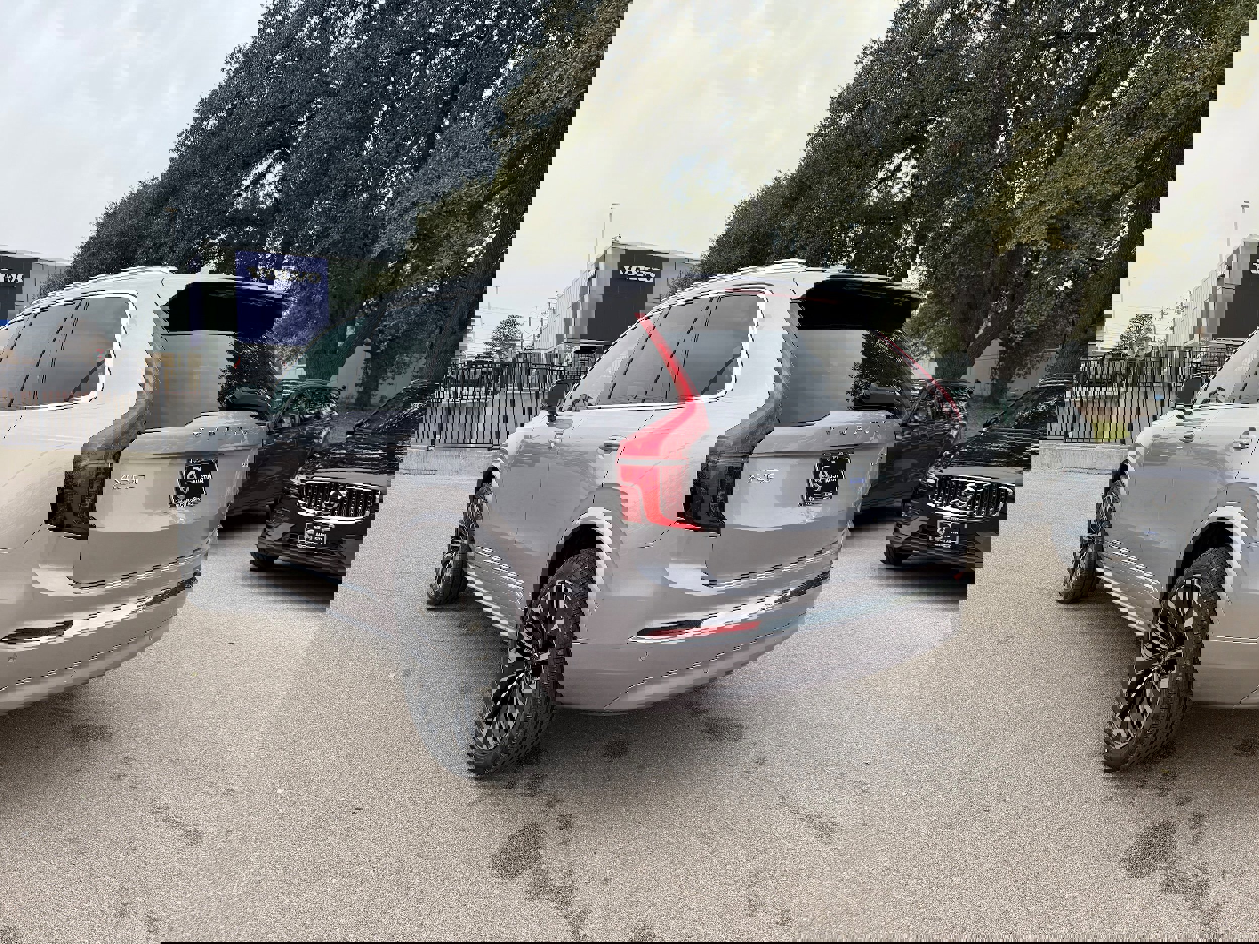 New 2026 Volvo XC90 B6 Plus w/ Protection Package Premier image 4