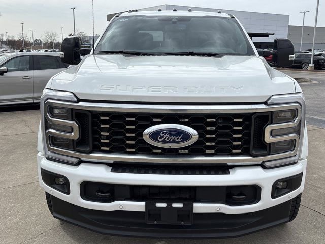 Used 2025 Ford F450 Platinum w/ FX4 Off-Road Package image 12