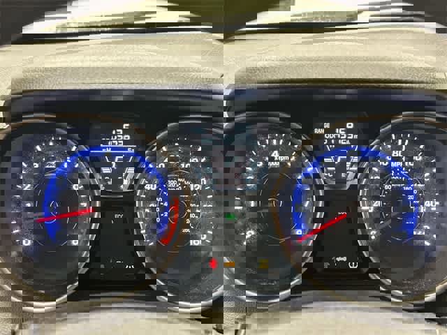 Used 2012 Hyundai Elantra GLS image 6