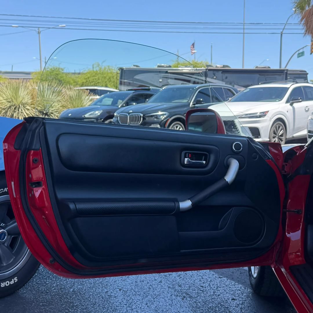 Used 2003 Toyota MR2 RWD image 34