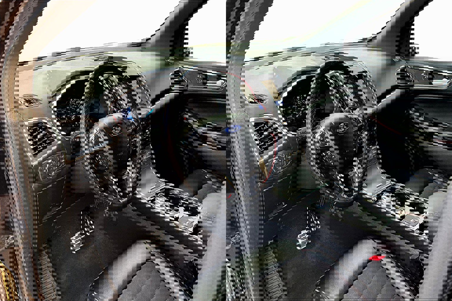 Used 2020 Ford Edge ST-Line FWD image 9