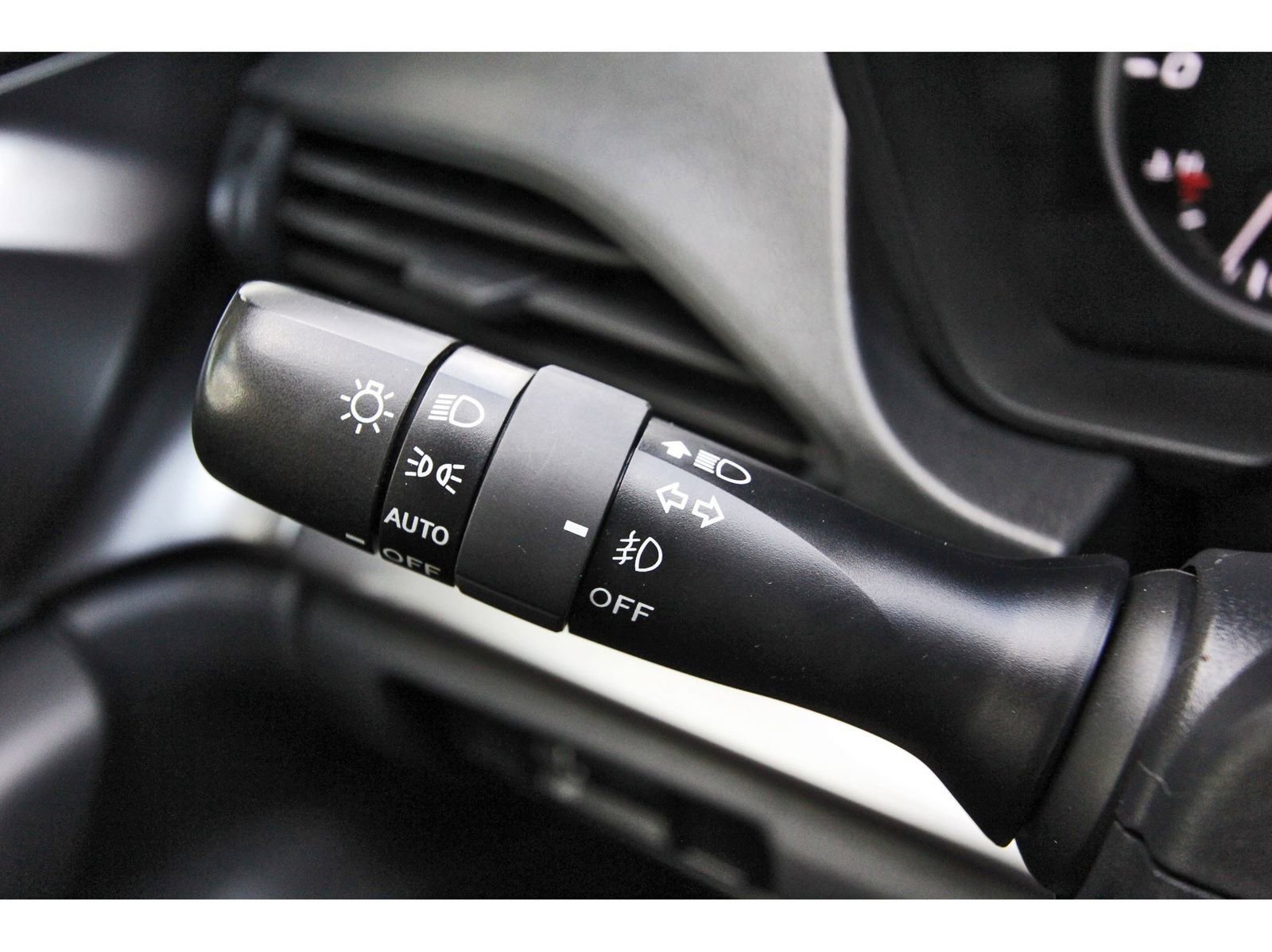 Certified 2024 Subaru Impreza 2.0i Sport AWD/4WD image 17