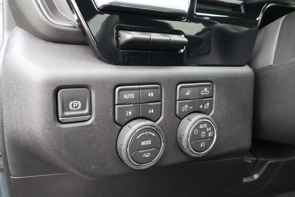 New 2026 Chevrolet Silverado 2500 LTZ w/ LTZ Premium Package AWD/4WD image 22