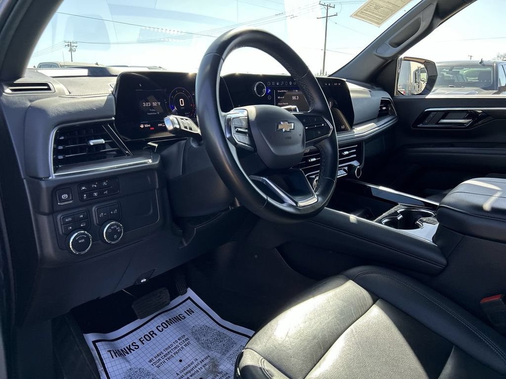Certified 2025 Chevrolet Suburban LT AWD/4WD image 7