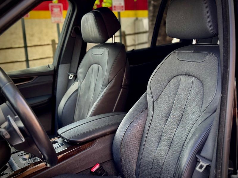 Used 2016 BMW X5 xDrive50i image 24