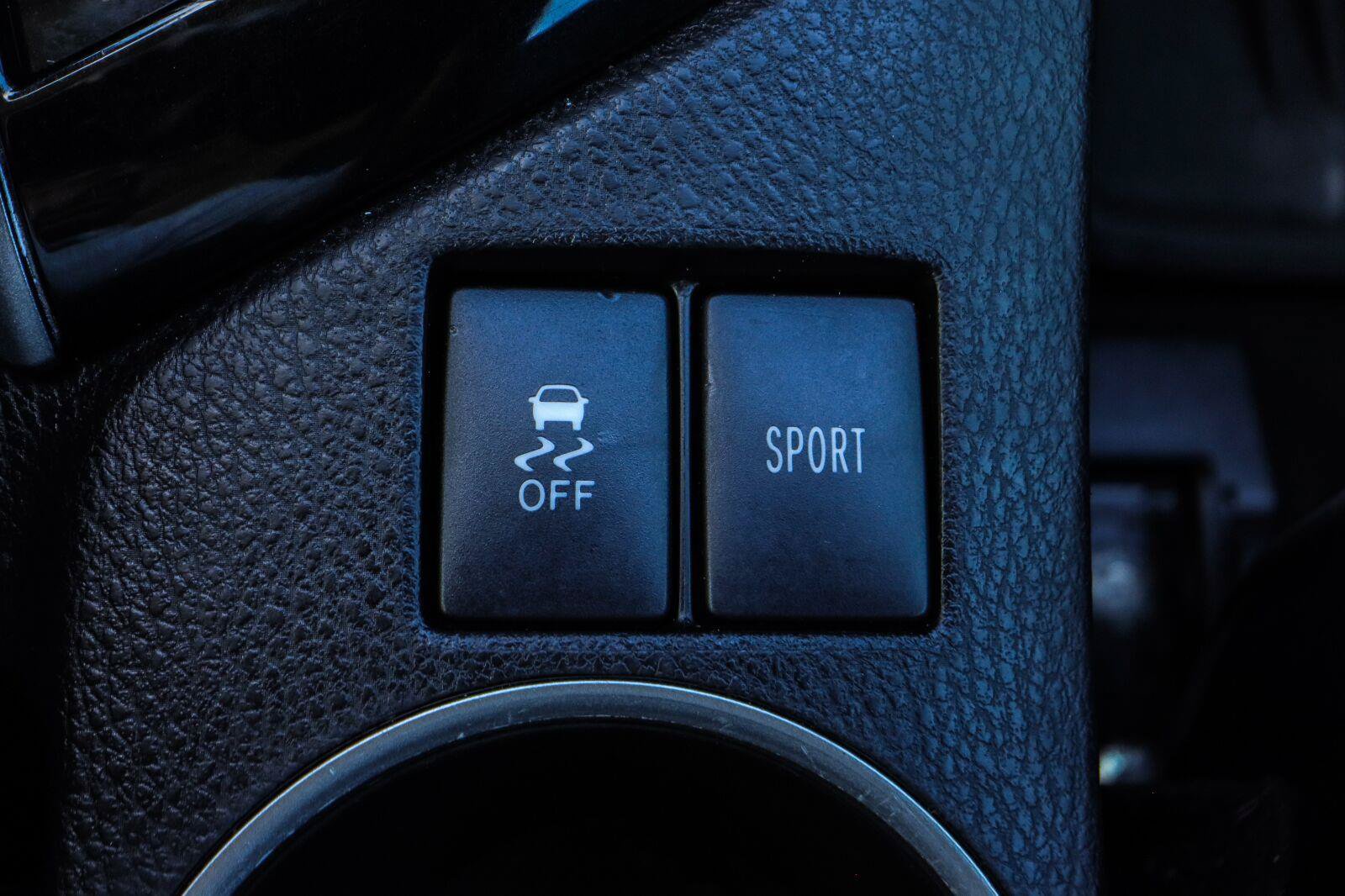 Used 2015 Toyota Corolla S Premium FWD image 29