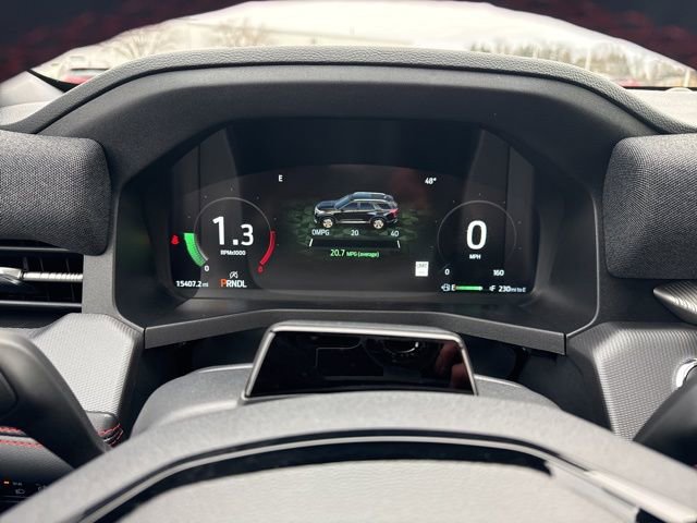 Used 2025 Ford Explorer ST-Line w/ ST-Line Street Pack image 17