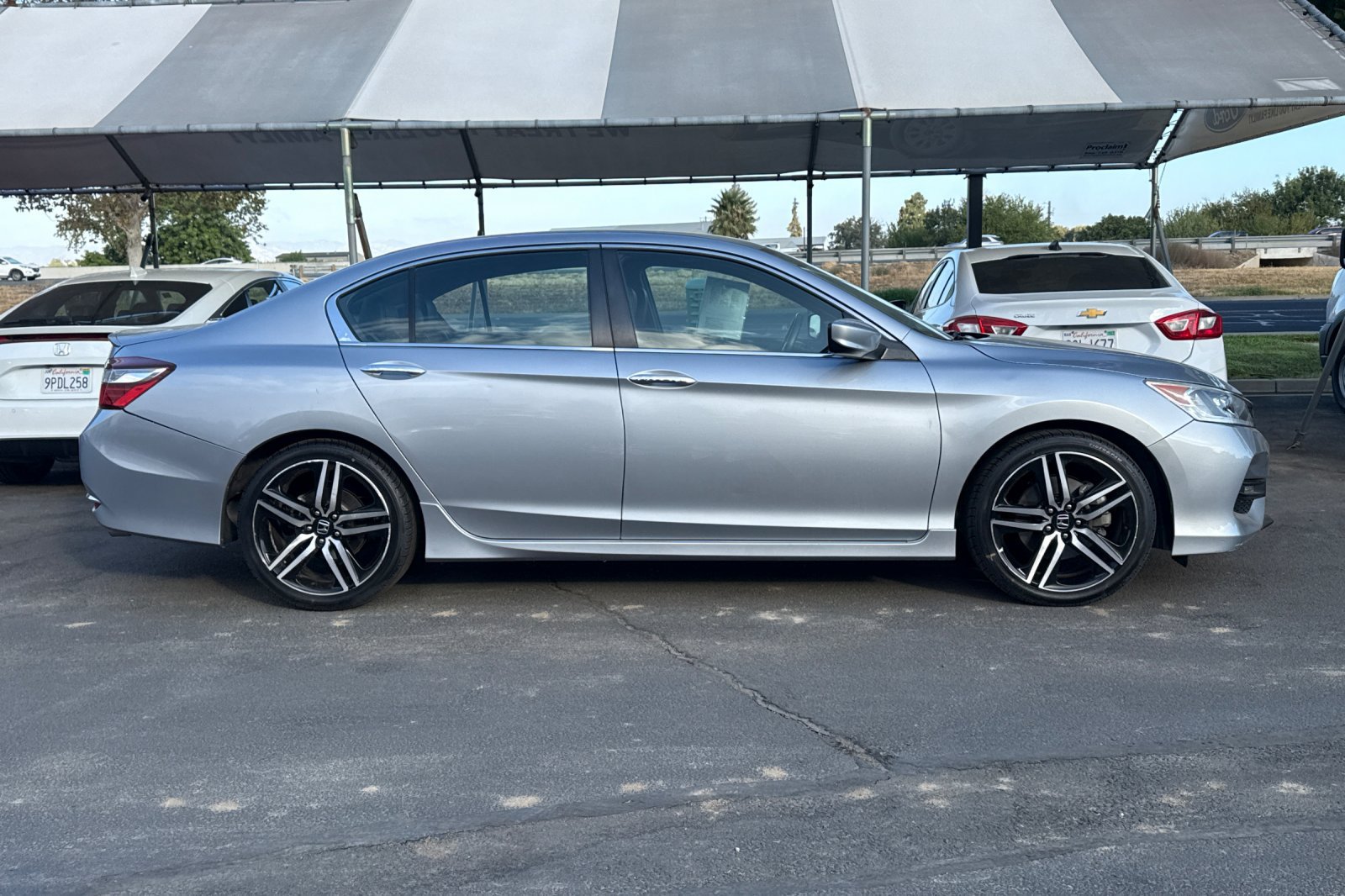 Used 2017 Honda Accord Sport image 3