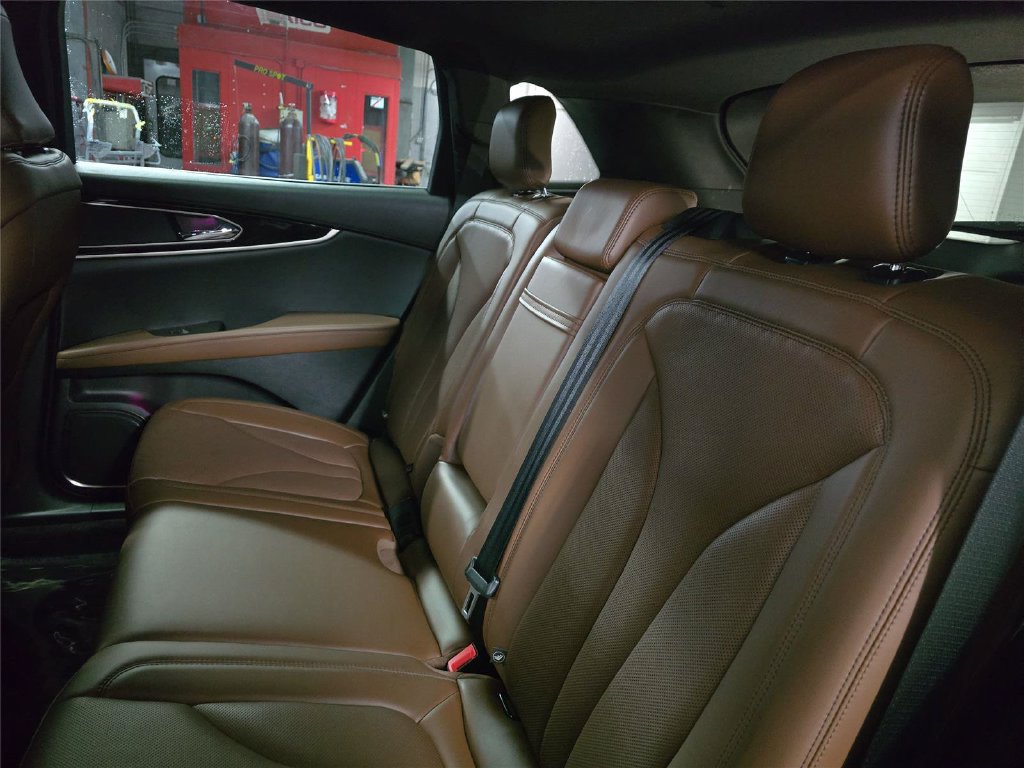 Certified 2023 Lincoln Nautilus Reserve FWD image 13