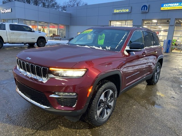 Used 2022 Jeep Grand Cherokee Limited 4xe w/ Luxury Tech Group II image 10