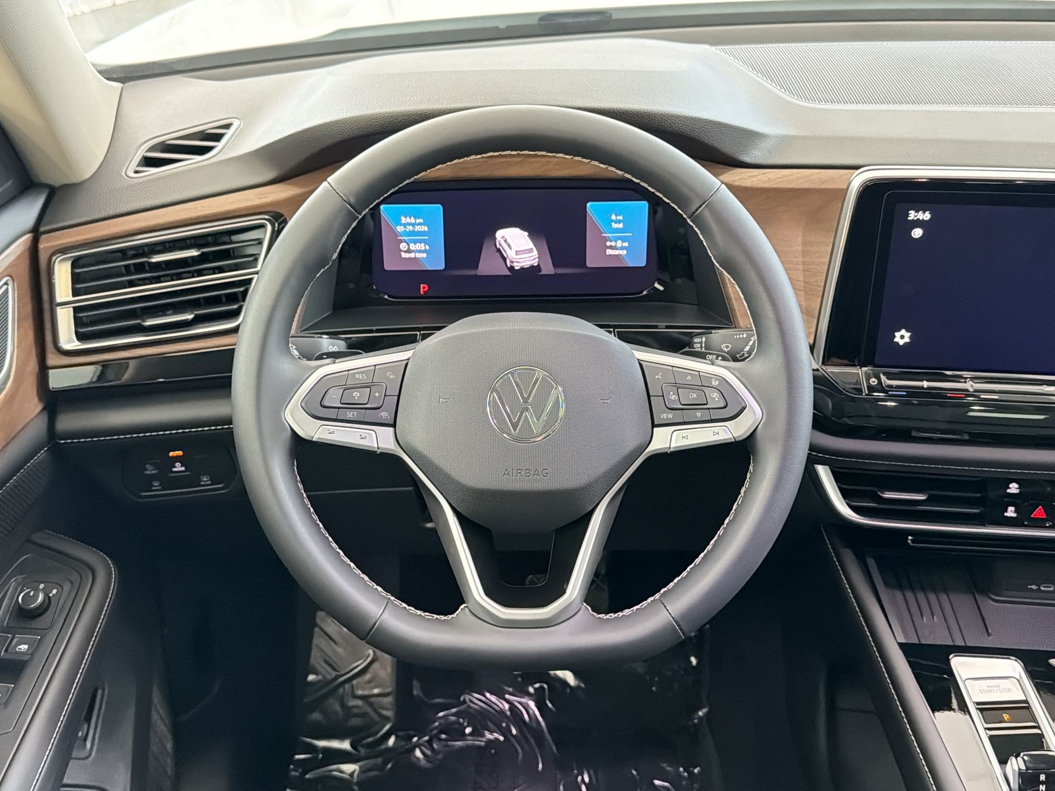 New 2026 Volkswagen Atlas SE FWD image 18