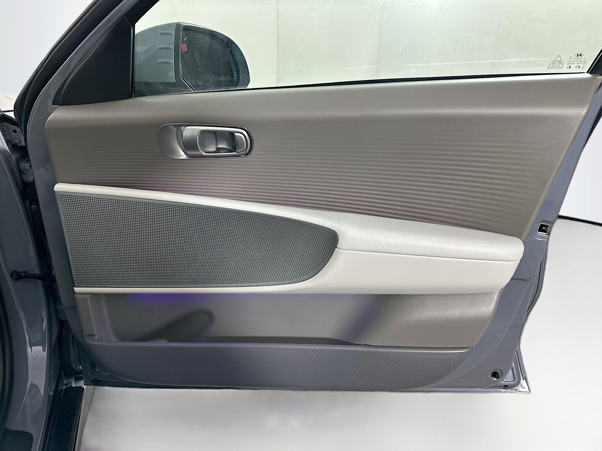 Used 2024 Hyundai Ioniq 6 SEL RWD image 32