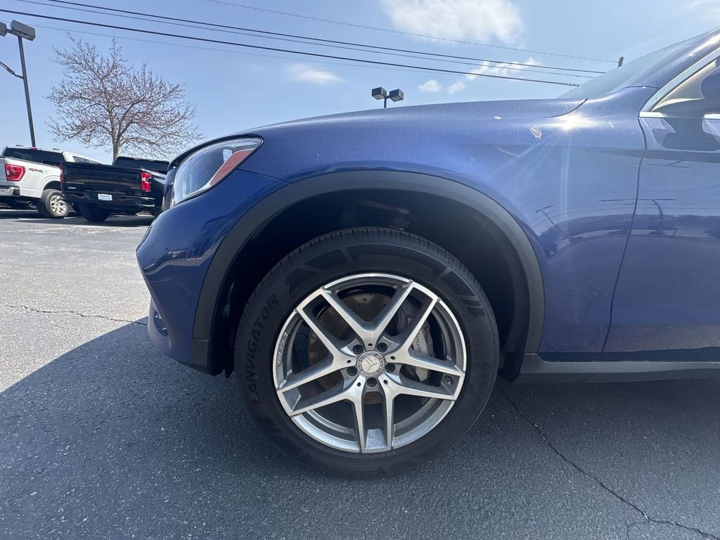 Used 2017 Mercedes-Benz GLC 300 4MATIC image 17