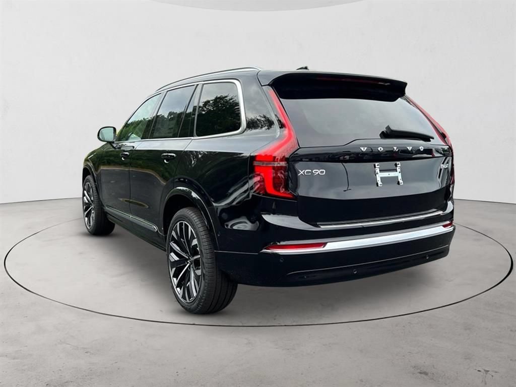 New 2026 Volvo XC90 B6 Plus w/ Protection Package Premier AWD/4WD image 3