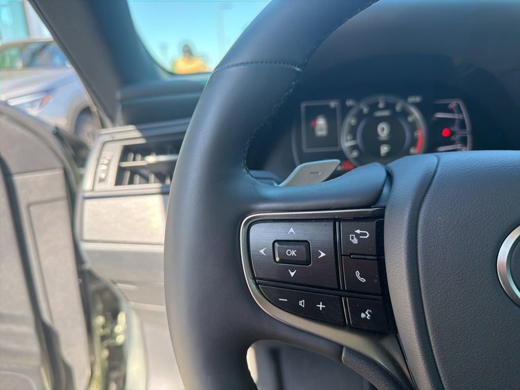 Certified 2025 Lexus ES 350 w/ Premium Package FWD image 33