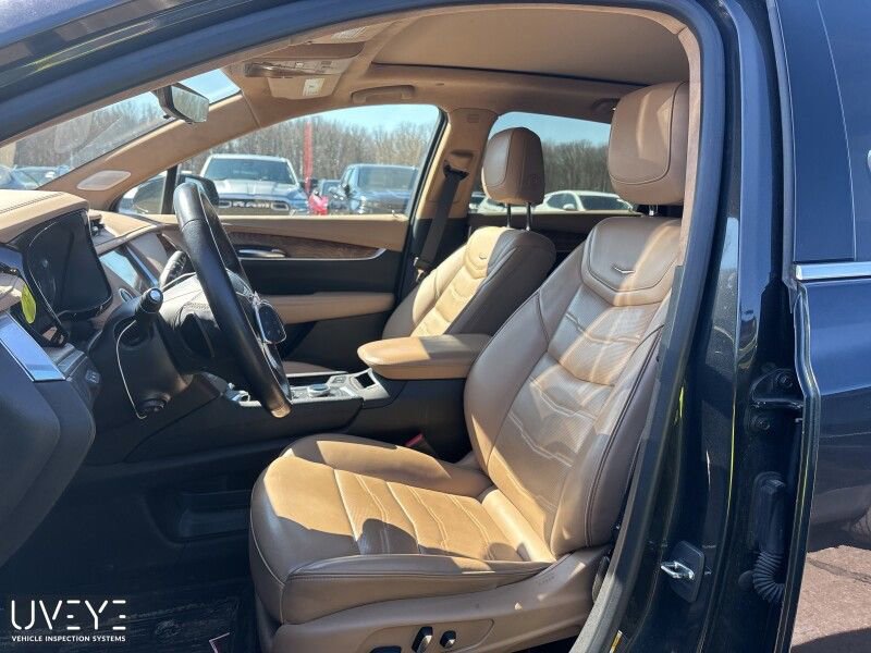 Used 2023 Cadillac XT5 Premium Luxury w/ Platinum Package image 7
