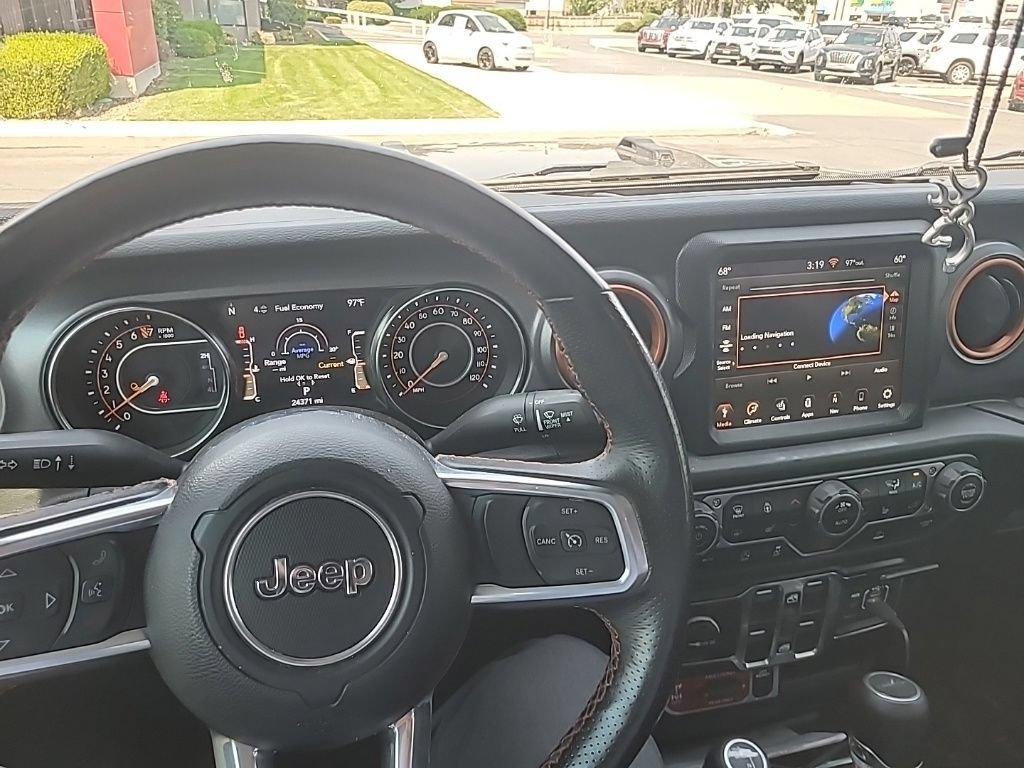 Used 2023 Jeep Gladiator Mojave w/ Cold Weather Group AWD/4WD image 11