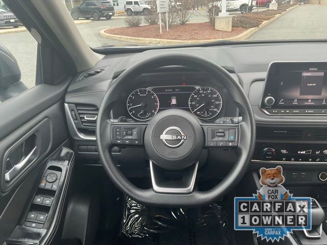 Certified 2024 Nissan Rogue SV image 17
