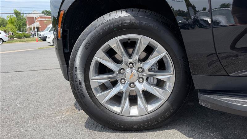 Used 2026 Chevrolet Suburban Premier RWD image 15