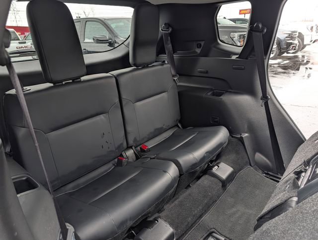 Used 2025 Mitsubishi Outlander SE image 18